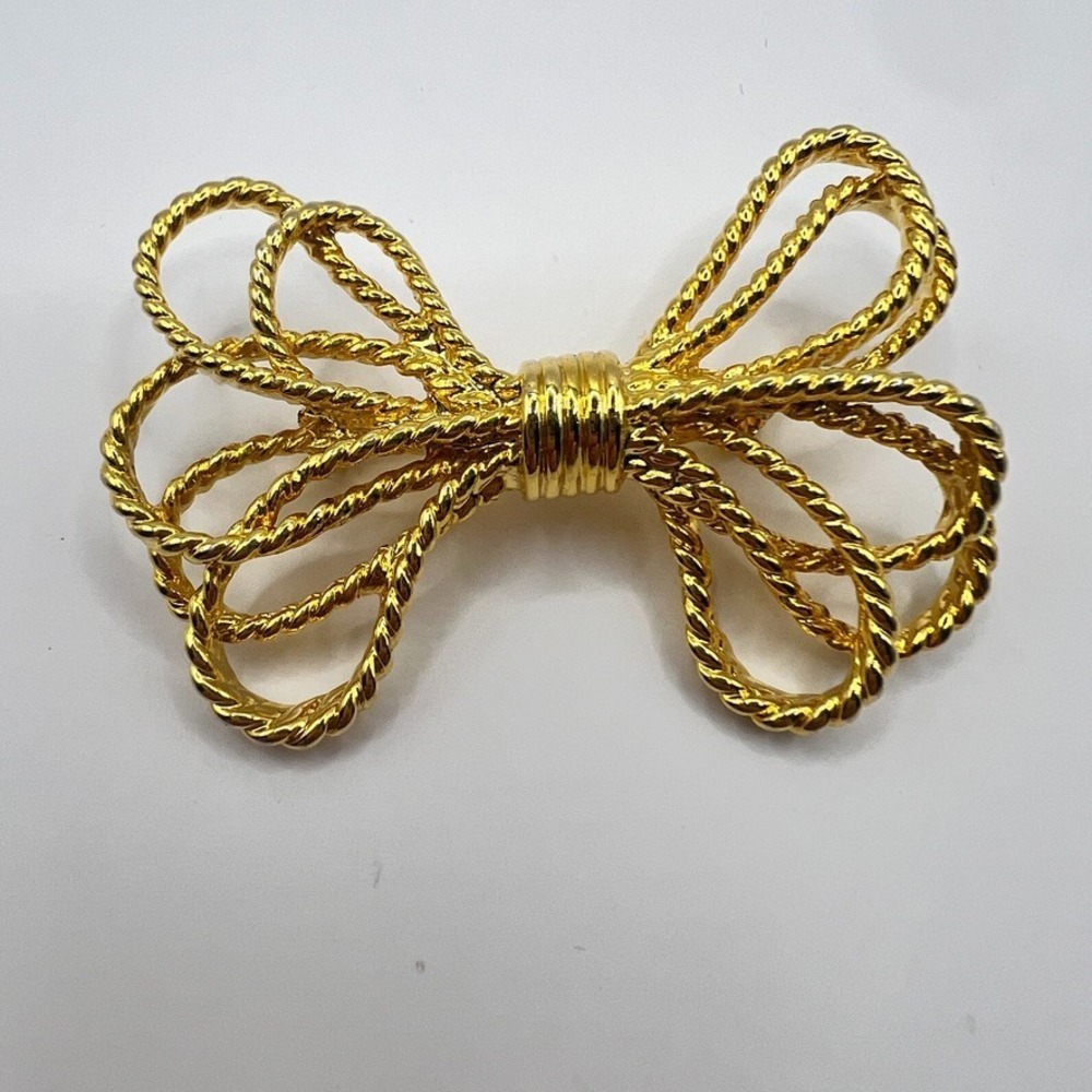 Coquette Gold Bow Brooch – Vintage Rope Twist Style